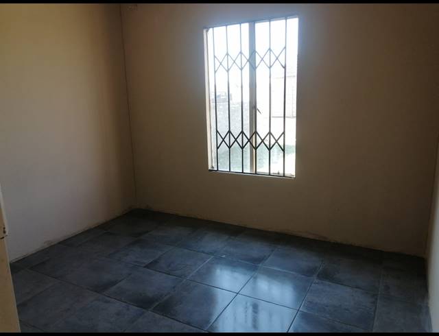 2 BEDROOM HOUSE FOR SALE IN EVATON WEST